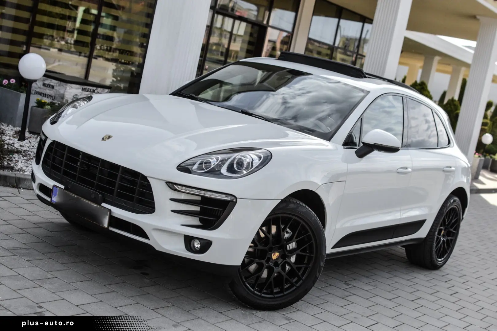 Porsche Macan S