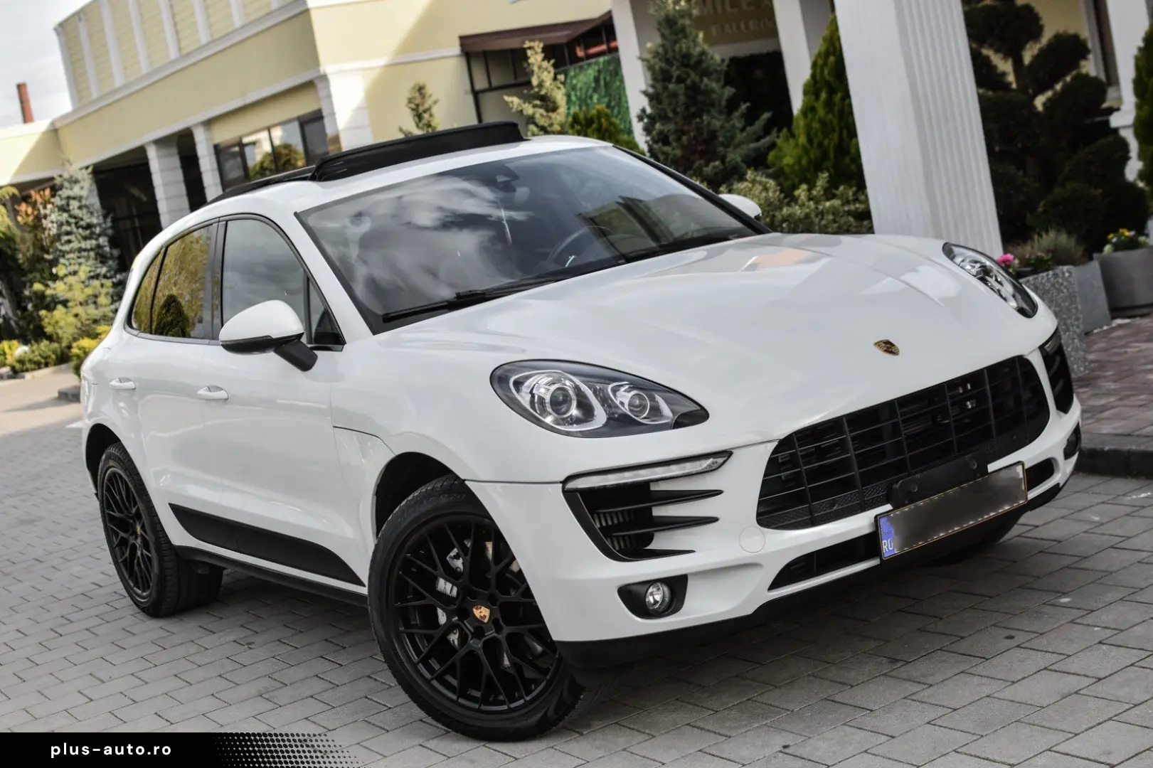 Porsche Macan S