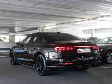 AUDI A8 60 TFSI e quattro S line Pano Matrix AHK B&O