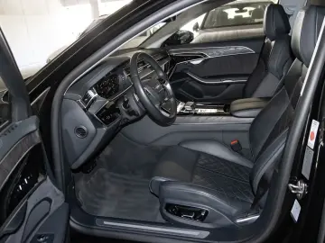 AUDI A8 60 TFSI e quattro S line Pano Matrix AHK B&O