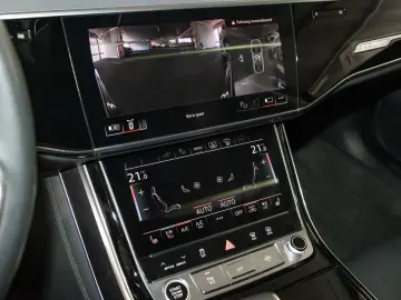 AUDI A8 60 TFSI e quattro S line Pano Matrix AHK B&O