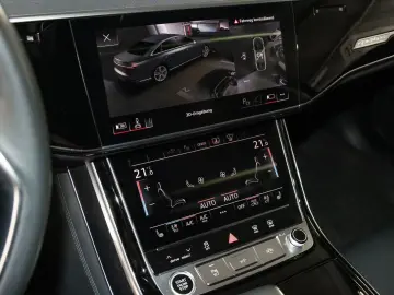 AUDI A8 60 TFSI e quattro S line Pano Matrix AHK B&O
