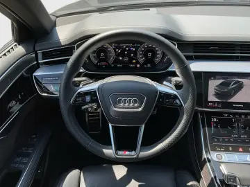 AUDI A8 60 TFSI e quattro 2x S line PANO B&O HUD MATRIX
