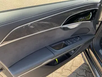 AUDI A8 60 TFSI e quattro 2x S line PANO B&O HUD MATRIX