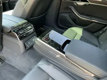 AUDI A8 60 TFSI e quattro 2x S line PANO B&O HUD MATRIX