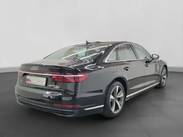 AUDI A8 60 TFSIe HD-MATRIX