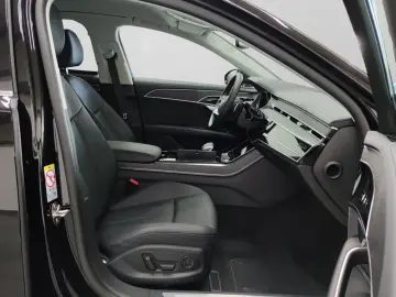 AUDI A8 60 TFSIe HD-MATRIX
