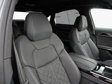 AUDI A8 60 TFSIe quattro