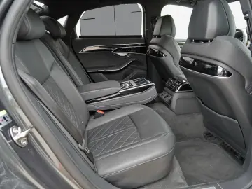 AUDI A8 60 TFSIe quattro