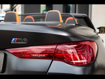 BMW M4 COMPETITION M XDRIVE CABRIOLET FROZEN BLACK