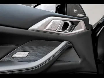 BMW M4 COMPETITION M XDRIVE CABRIOLET FROZEN BLACK