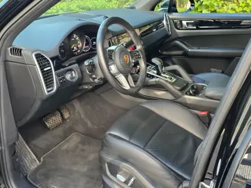 PORSCHE Cayenne E-Hybrid Pano Kamera360 SiHzg SportCron