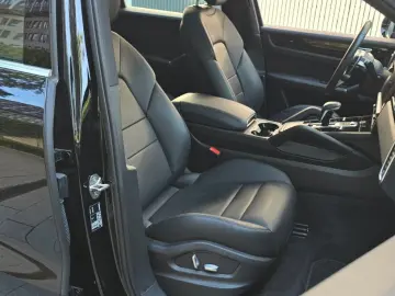 PORSCHE Cayenne E-Hybrid Pano Kamera360 SiHzg SportCron