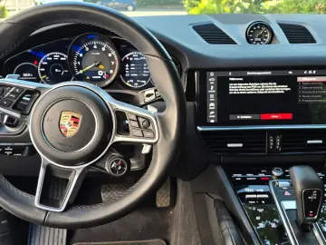 PORSCHE Cayenne E-Hybrid Pano Kamera360 SiHzg SportCron