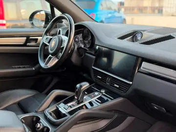 PORSCHE Porsche Cayenne E-Hybrid