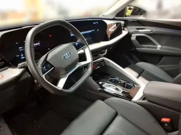 AUDI Q5 2.0 TFSI LED Navi SportSitz Kam ACC AHK