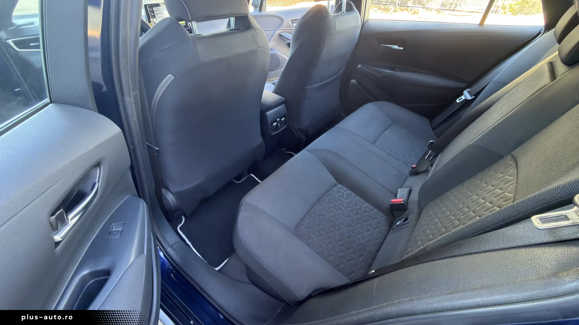 Toyota Corolla 1.8 Hyb. Business