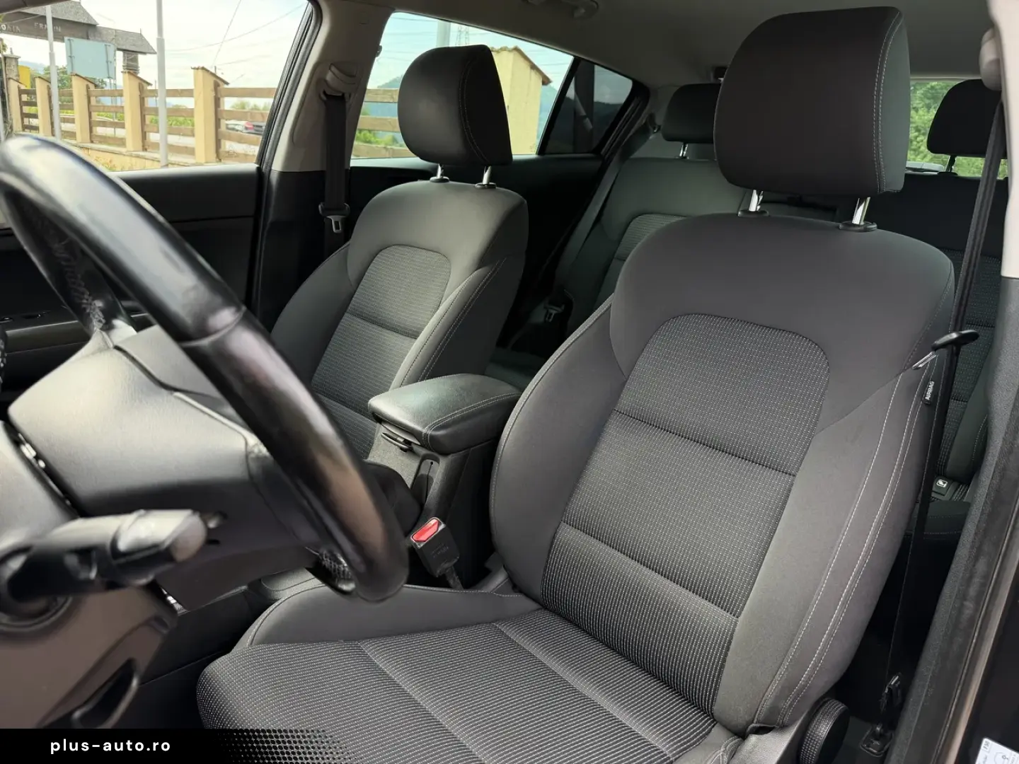 Kia Sportage 1.6 GDI 6MT 4x2 Plus  132CP  6 Trepte