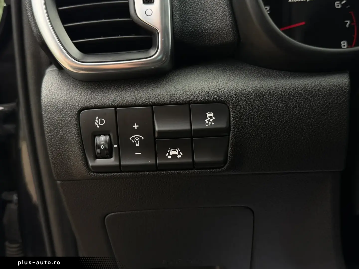 Kia Sportage 1.6 GDI 6MT 4x2 Plus  132CP  6 Trepte