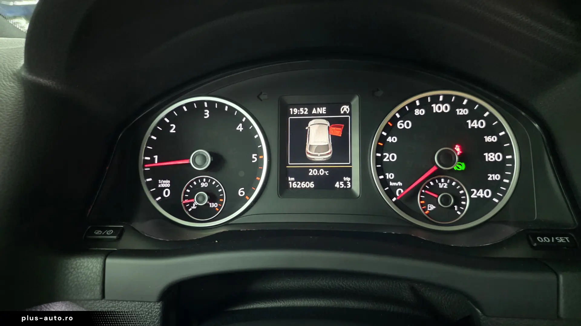 Volkswagen Tiguan Lounge 4Motion Carlig Service total