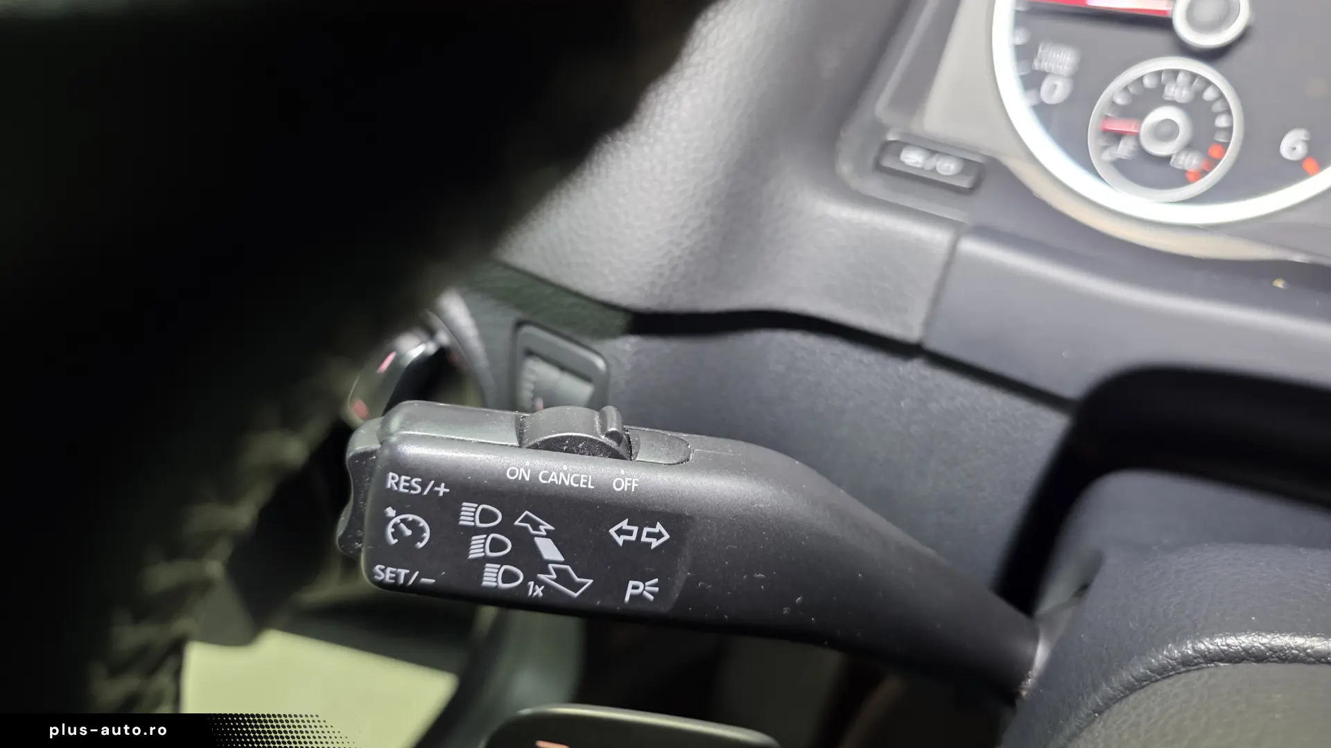 Volkswagen Tiguan Lounge 4Motion Carlig Service total