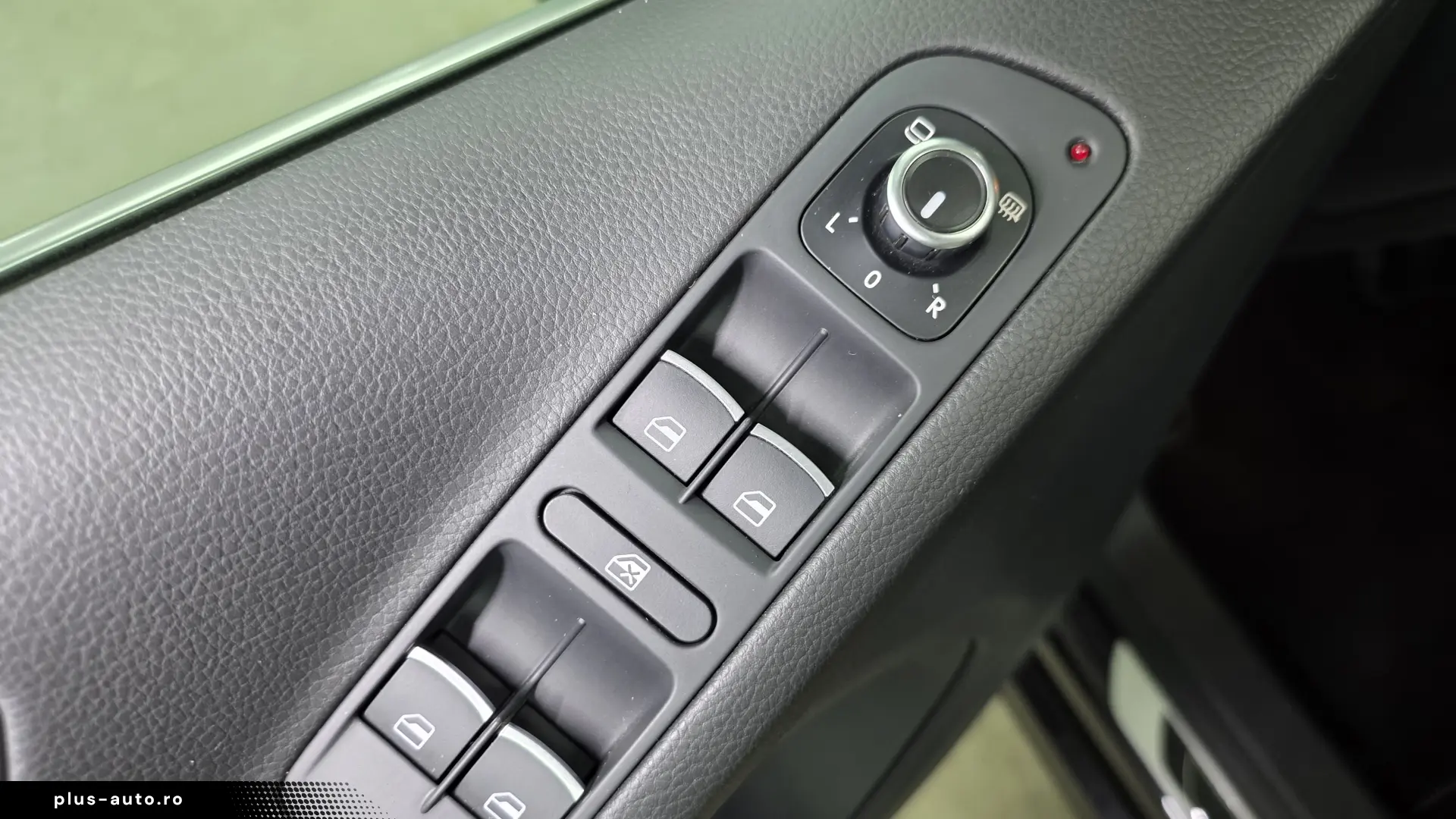 Volkswagen Tiguan Lounge 4Motion Carlig Service total
