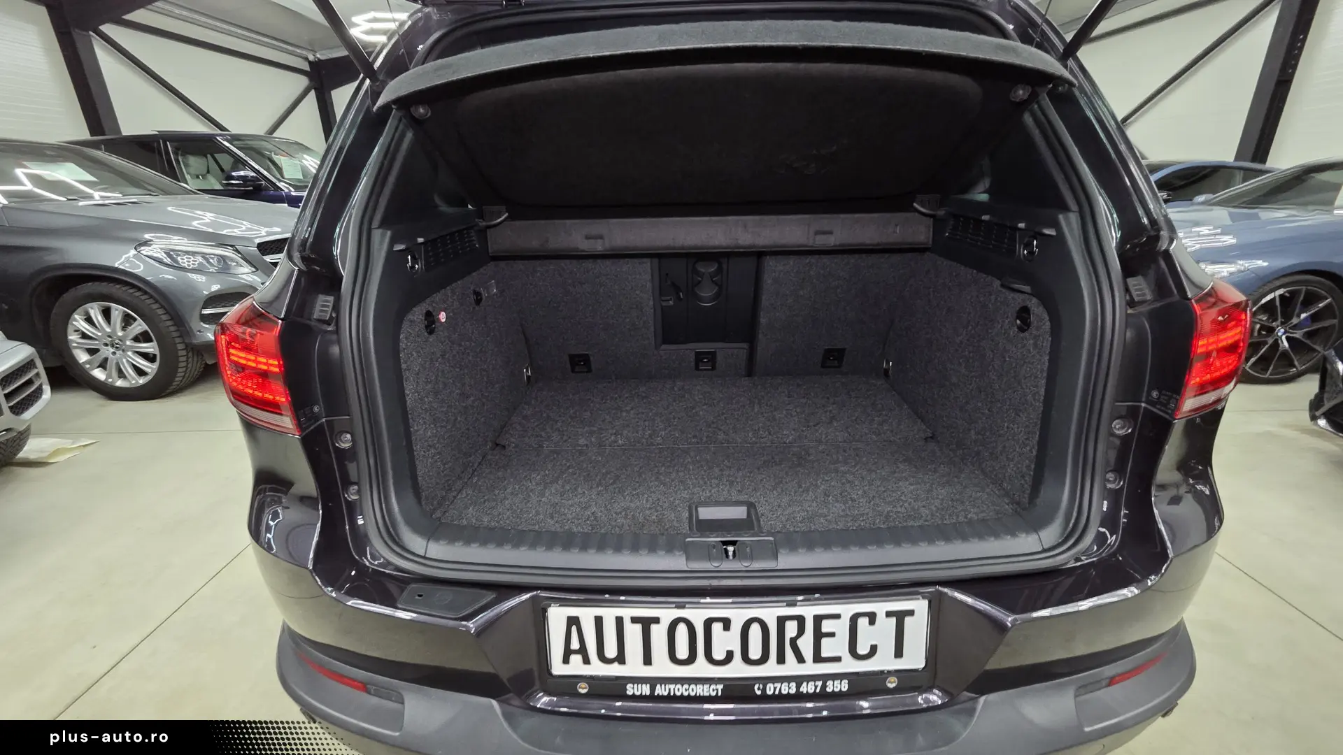 Volkswagen Tiguan Lounge 4Motion Carlig Service total