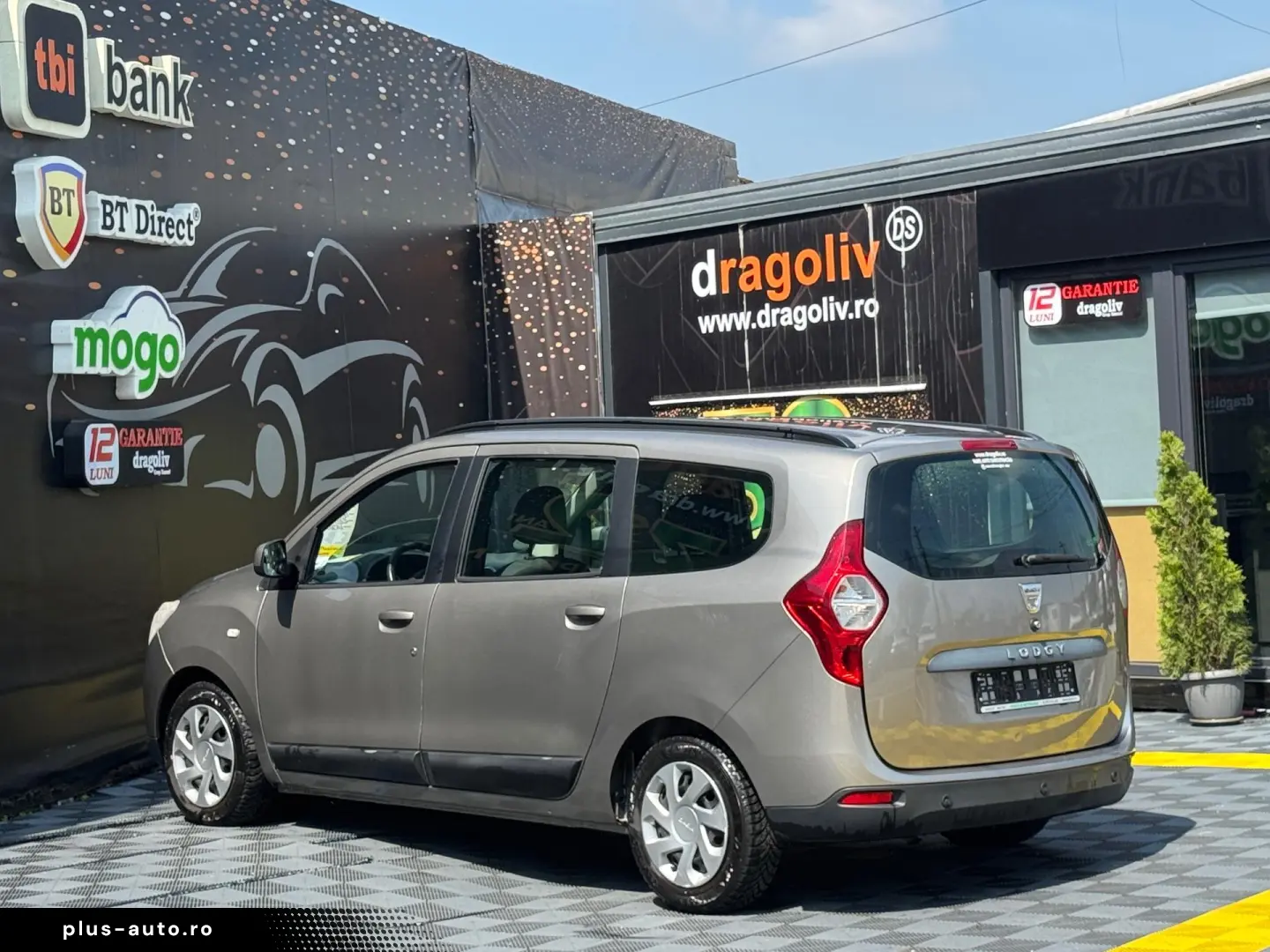 Dacia Lodgy 2012