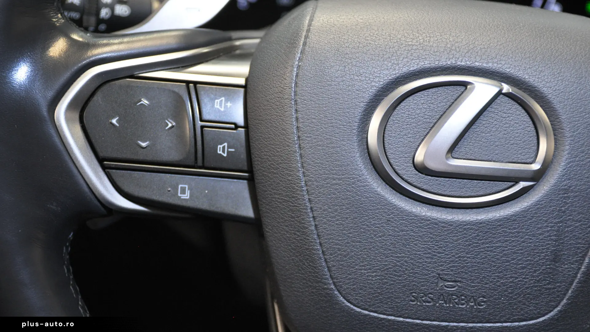LEXUS NX 350h Executive Panorama HeadUp Display 4xCamera