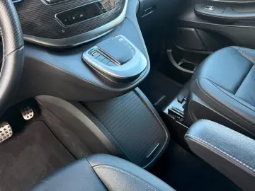 MERCEDES-BENZ V300 d EDITION lang   7 Sitze   Vollleder