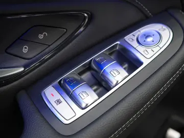 MERCEDES-BENZ GLC 63 AMG 4Matic   Pano Night-P. 22 Z…