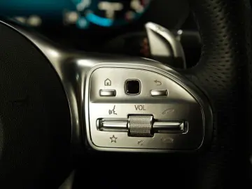 MERCEDES-BENZ GLC 63 AMG 4Matic   Pano Night-P. 22 Z…