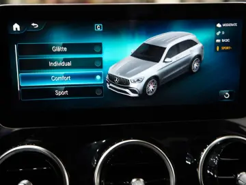 MERCEDES-BENZ GLC 63 AMG 4Matic   Pano Night-P. 22 Z…