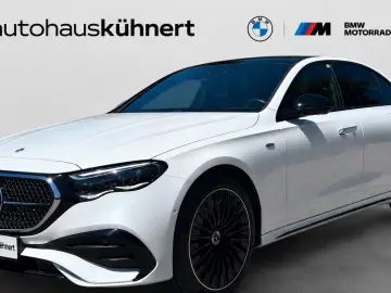 MERCEDES-BENZ E 300 e AMG Pano Superscreen Sitzklima…