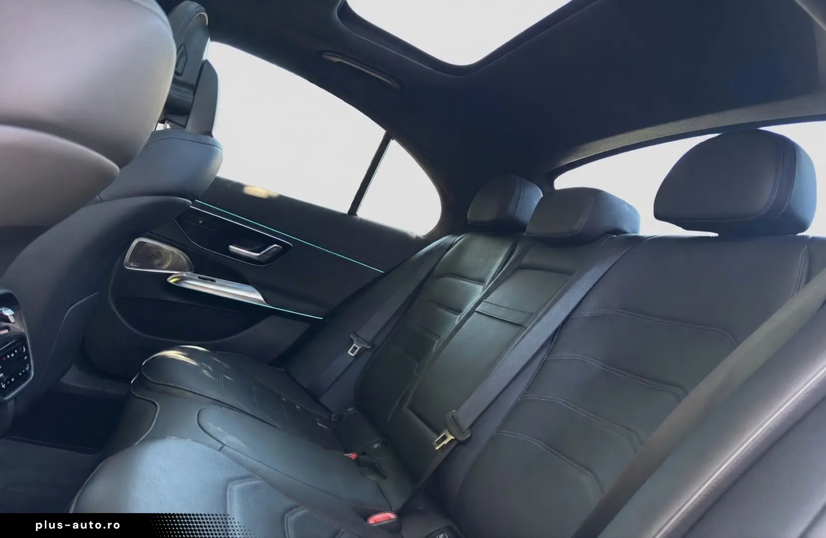 MERCEDES-BENZ E 300 e AMG Pano Superscreen Sitzklima&hellip;