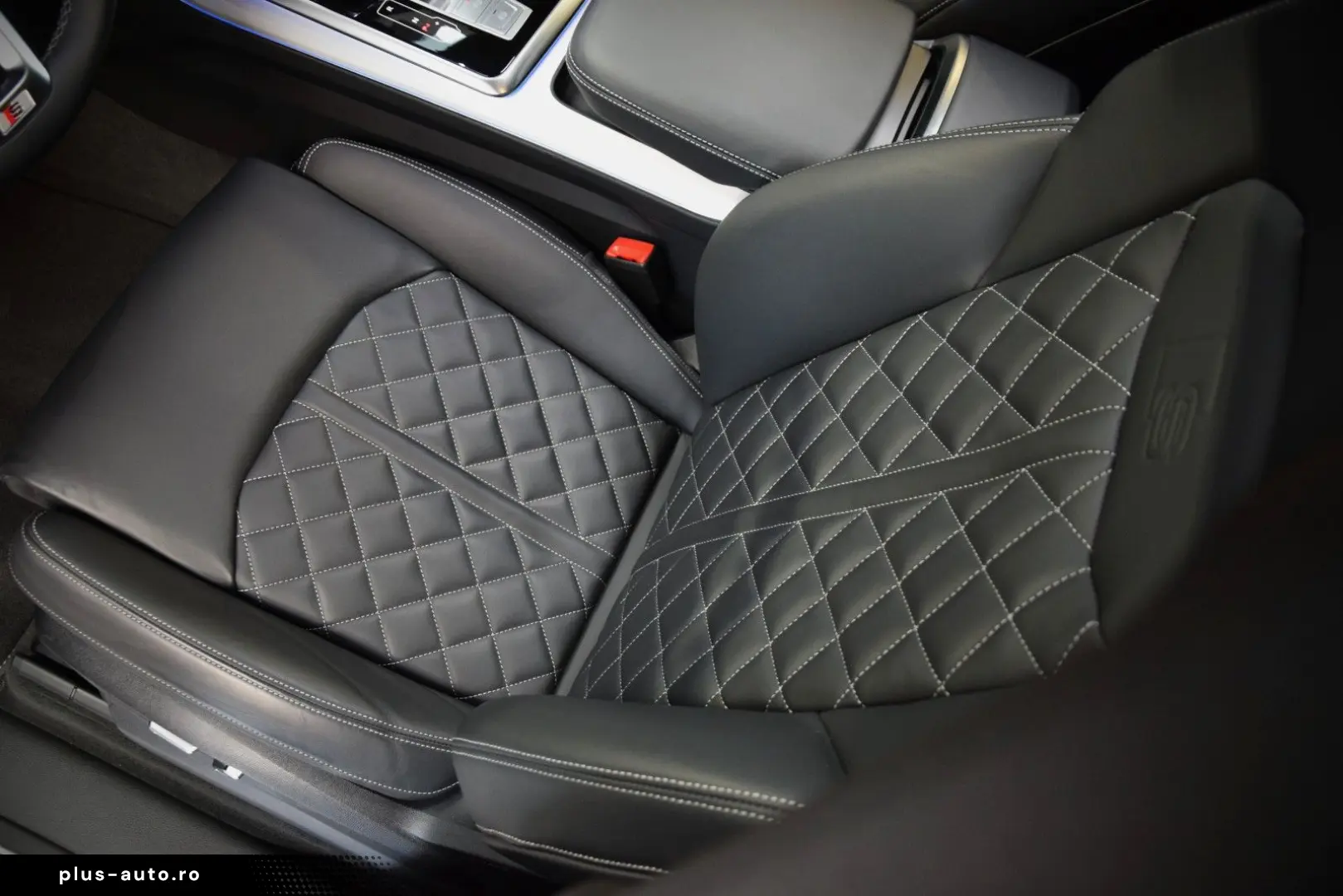 AUDI Q8 55 TFSI e quattro RS Sitze Panorama Facelift