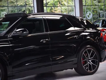 AUDI Q8 55 TFSI e quattro RS Sitze Panorama Facelift