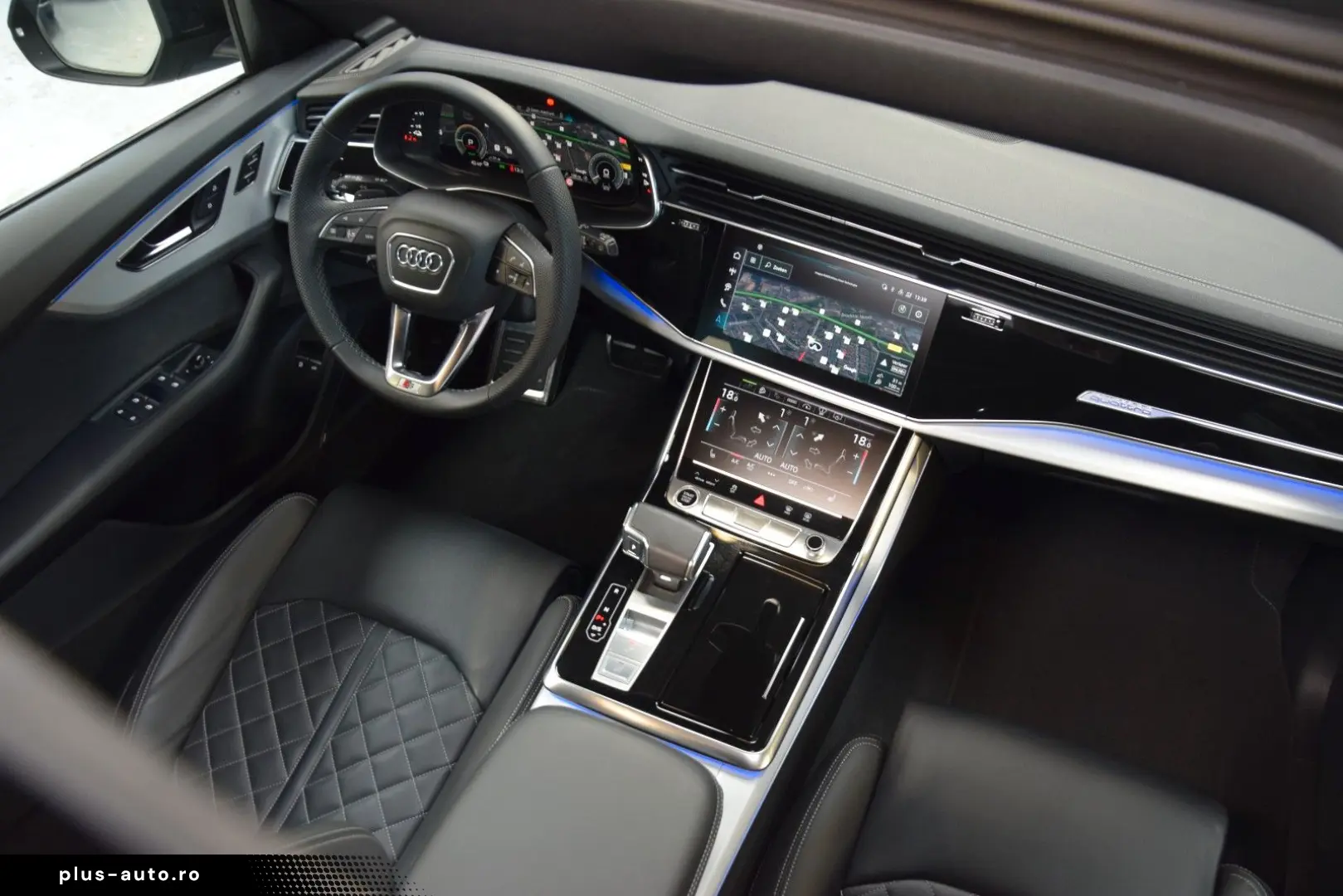 AUDI Q8 55 TFSI e quattro RS Sitze Panorama Facelift