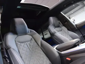 AUDI Q8 55 TFSI e quattro RS Sitze Panorama Facelift
