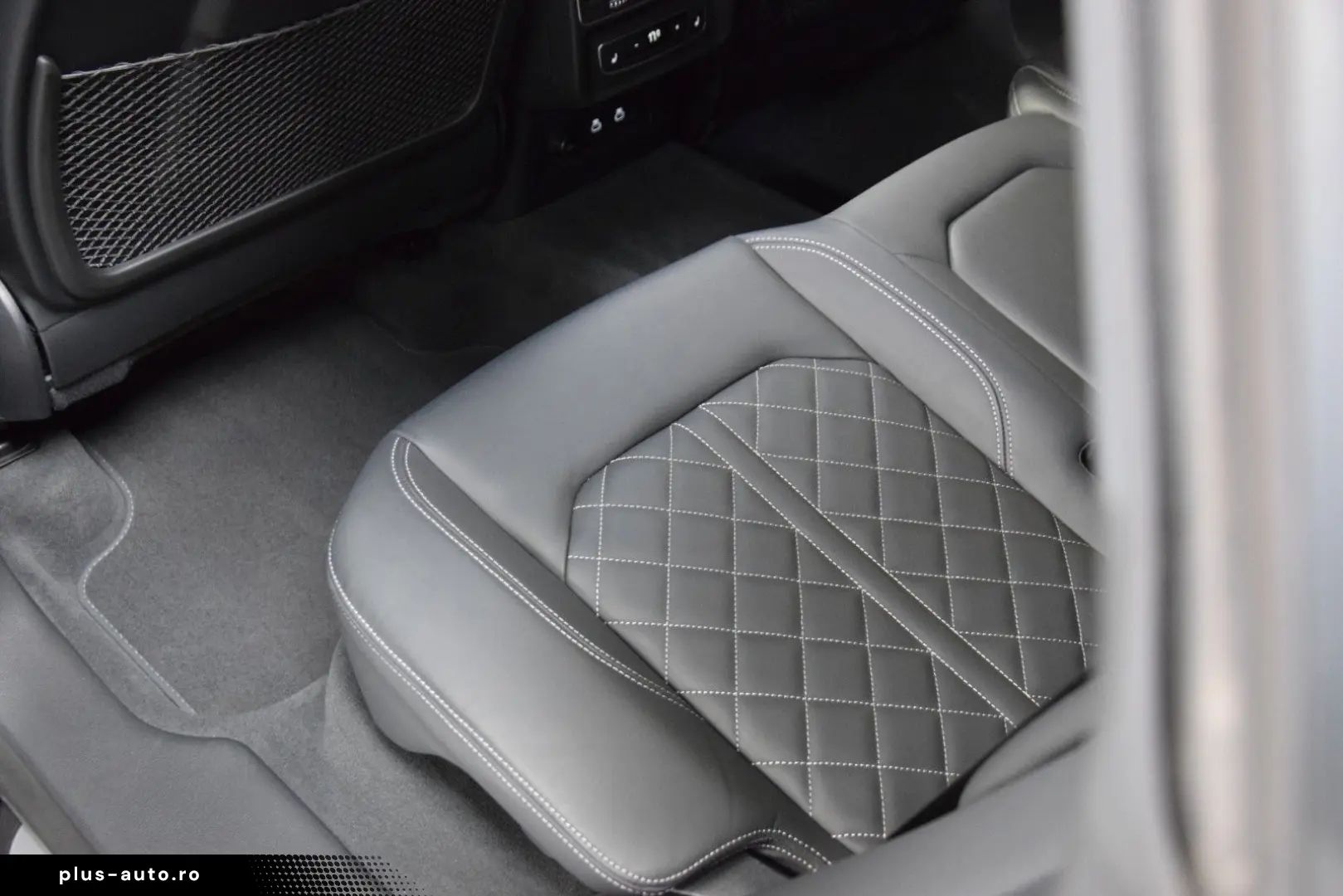 AUDI Q8 55 TFSI e quattro RS Sitze Panorama Facelift