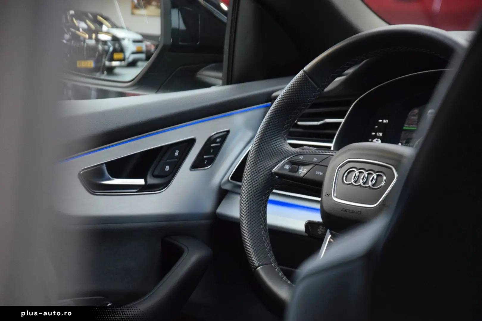 AUDI Q8 55 TFSI e quattro RS Sitze Panorama Facelift