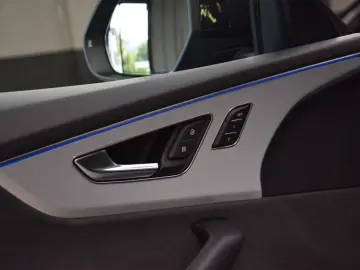 AUDI Q8 55 TFSI e quattro RS Sitze Panorama Facelift