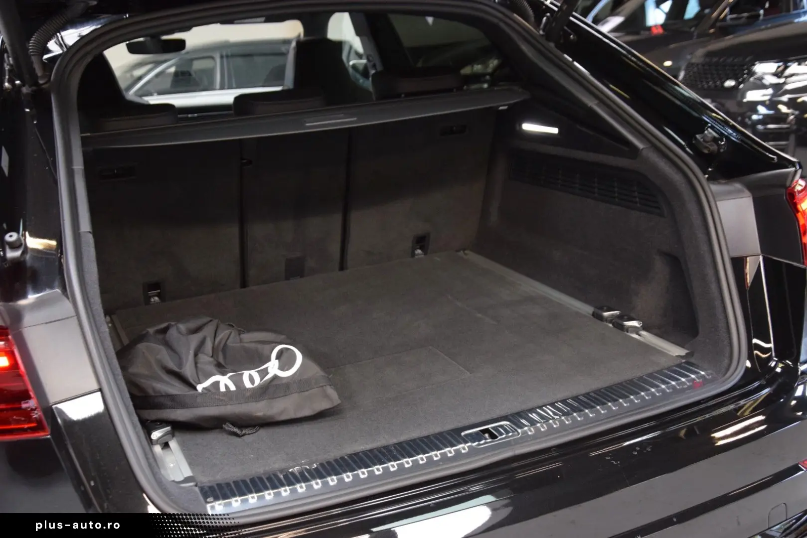 AUDI Q8 55 TFSI e quattro RS Sitze Panorama Facelift