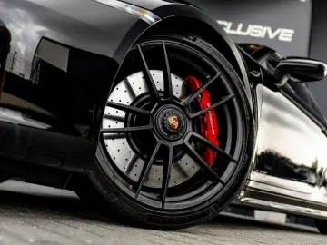 PORSCHE 992 3.0 Carrera 4 GTS - BTW   Sport Chrono     P