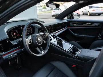 PORSCHE Panamera Turbo E-Hybrid Active Ride SportDesign