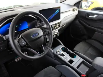 FORD Kuga Plug-In Hybrid Active X AHK ACC LED