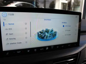 FORD Kuga Plug-In Hybrid Active X AHK ACC LED
