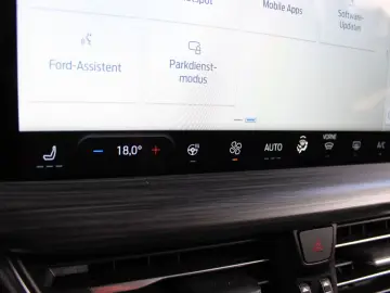 FORD Kuga Plug-In Hybrid Active X AHK ACC LED