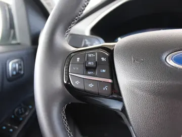 FORD Kuga Plug-In Hybrid Active X AHK ACC LED