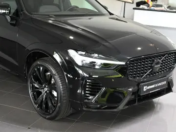 VOLVO XC60 T8 Plug-In Hybrid AWD Black Edition AHK